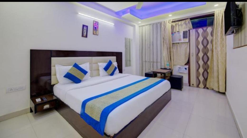 Hotel Sweet Palace In *